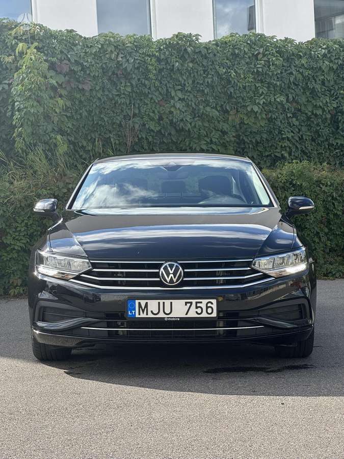 Volkswagen Passat - 2