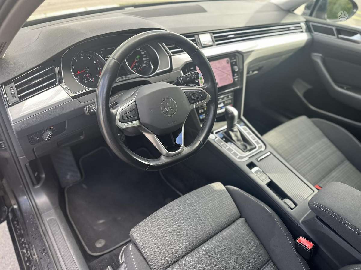 Volkswagen Passat - 5