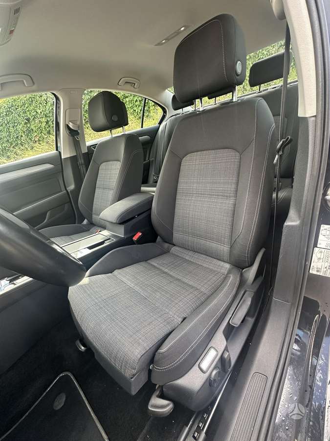 Volkswagen Passat - 6