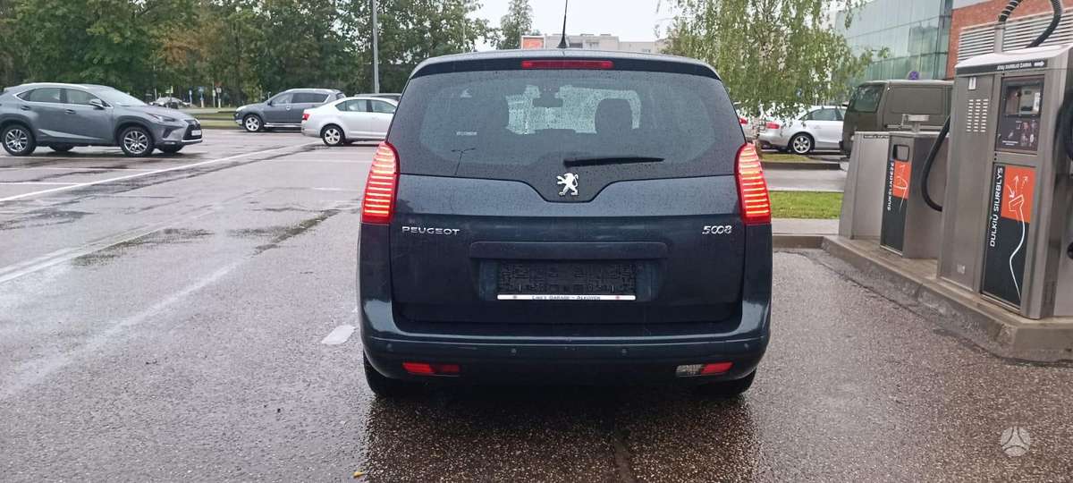 Peugeot 5008 - 1