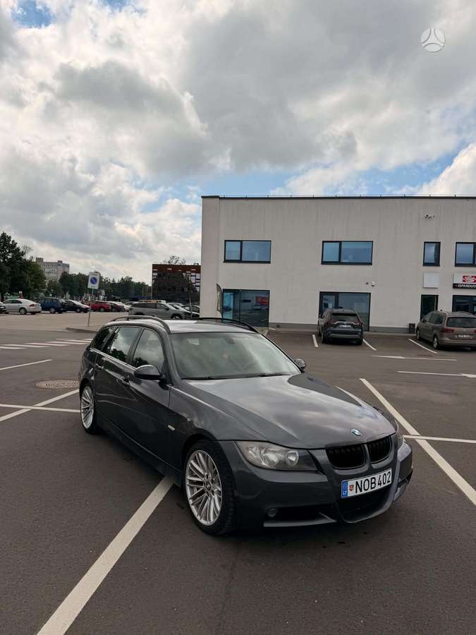 BMW 318 - 4