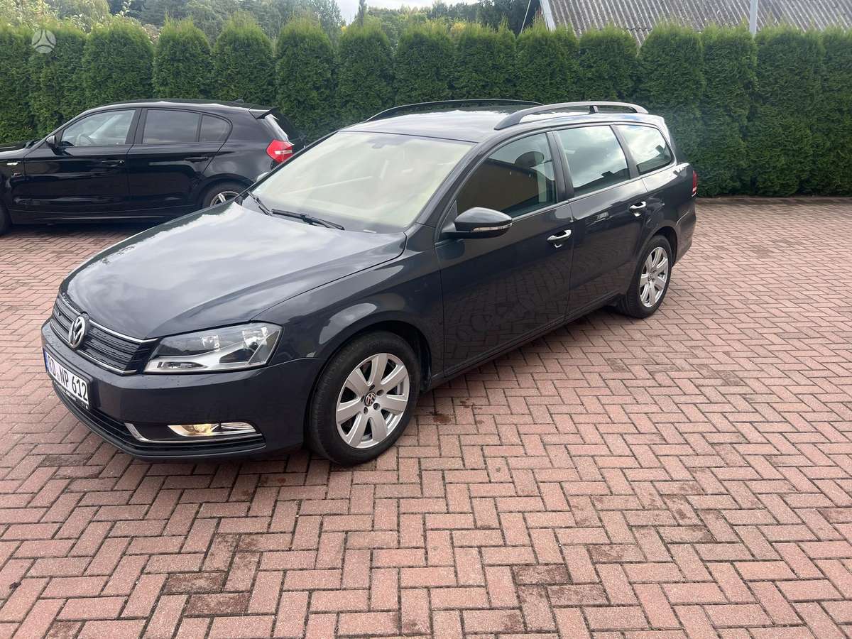 Volkswagen Passat - 2