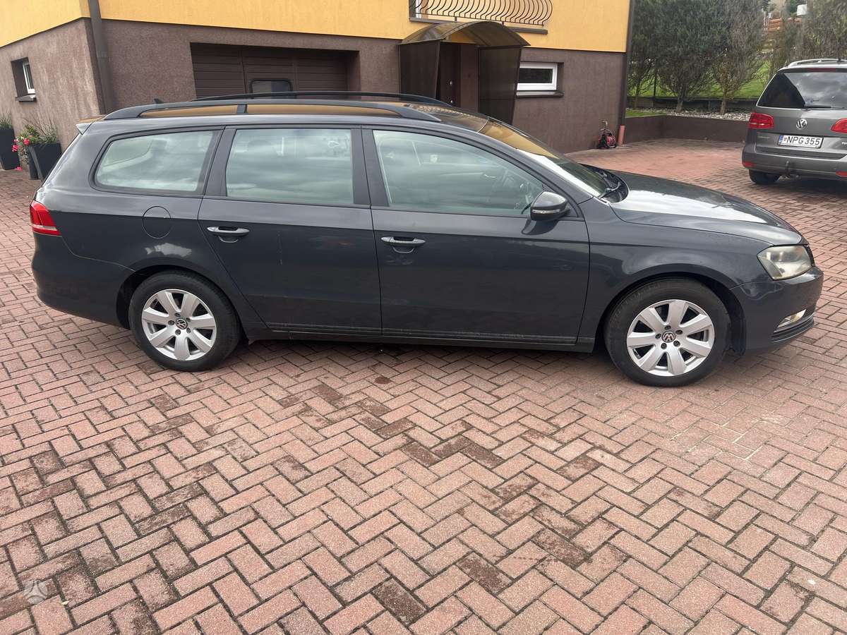 Volkswagen Passat - 5