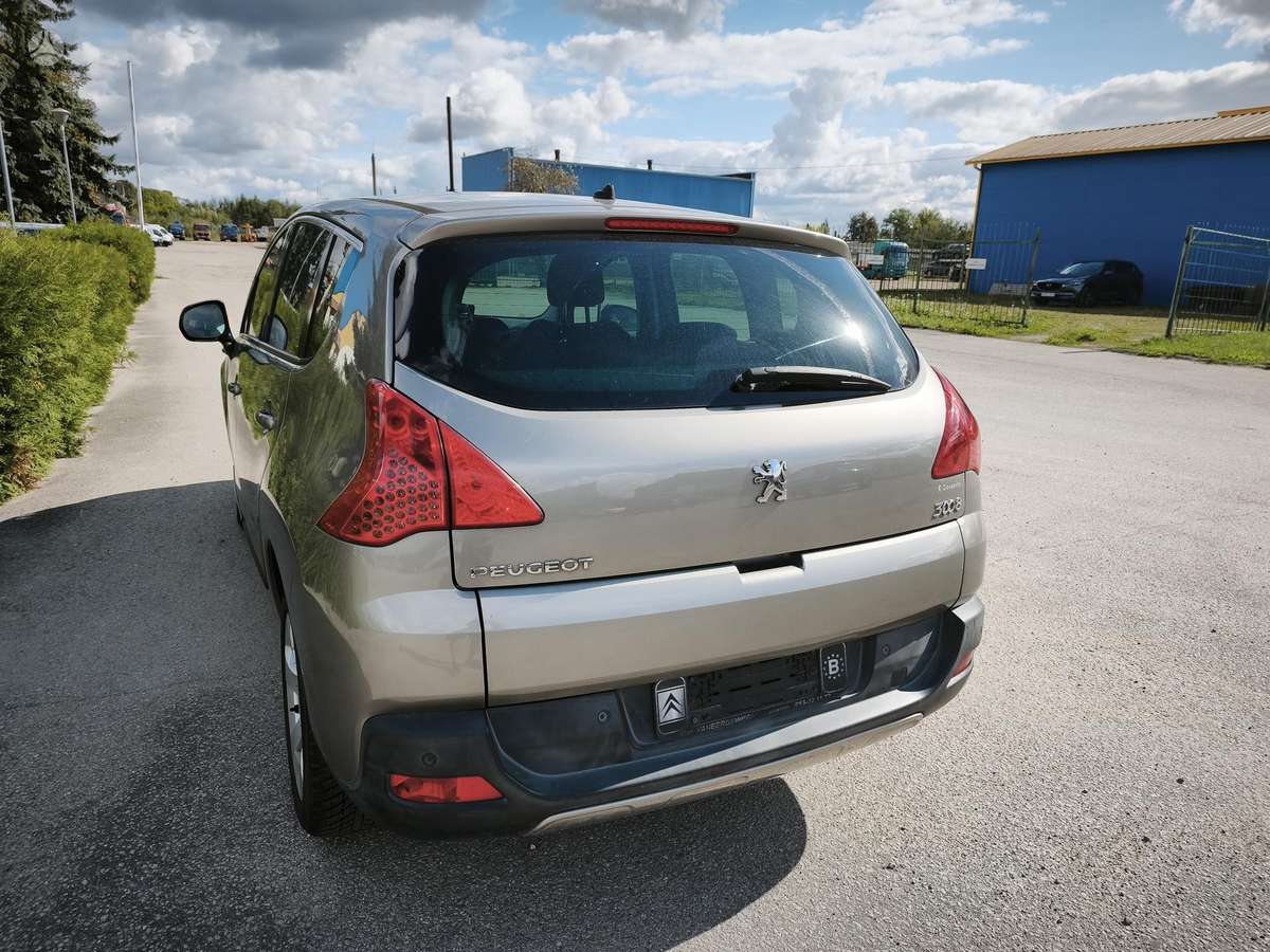 Peugeot 3008 - 12