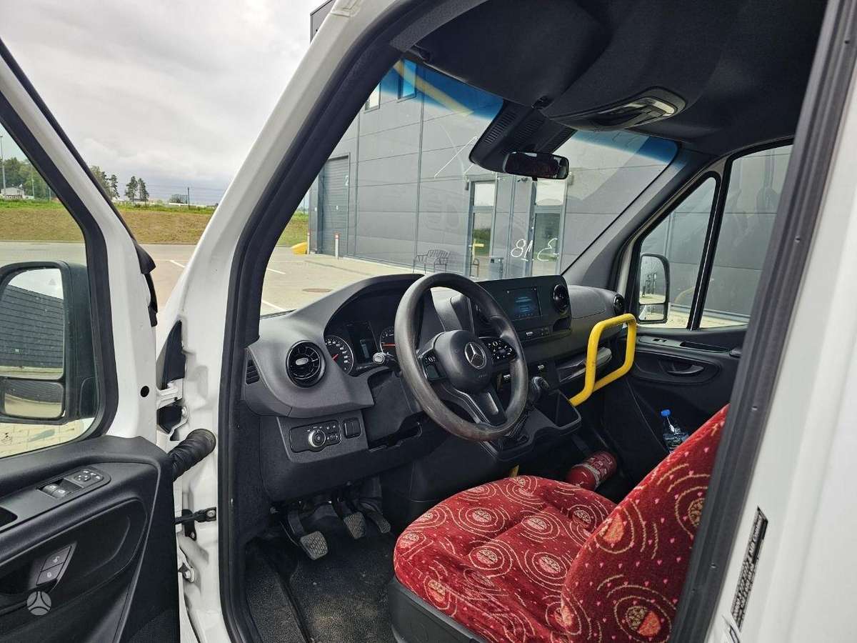 Mercedes-Benz Sprinter - 6