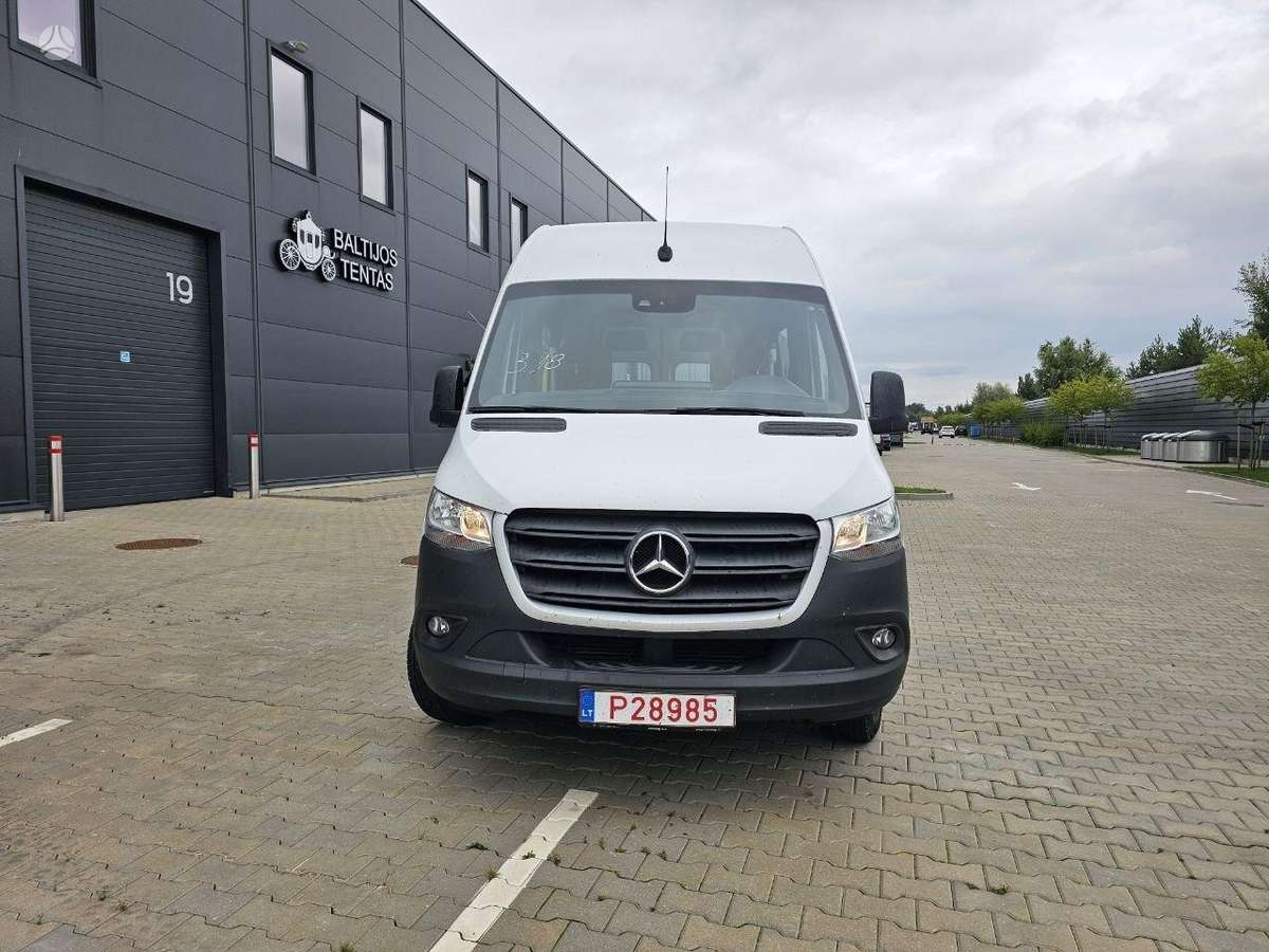 Mercedes-Benz Sprinter - 2