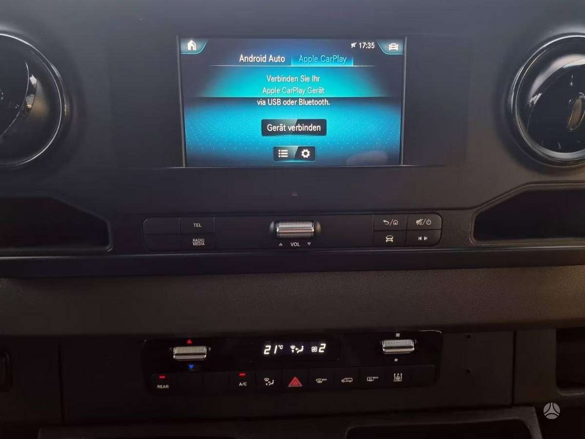 Mercedes-Benz Sprinter - 10