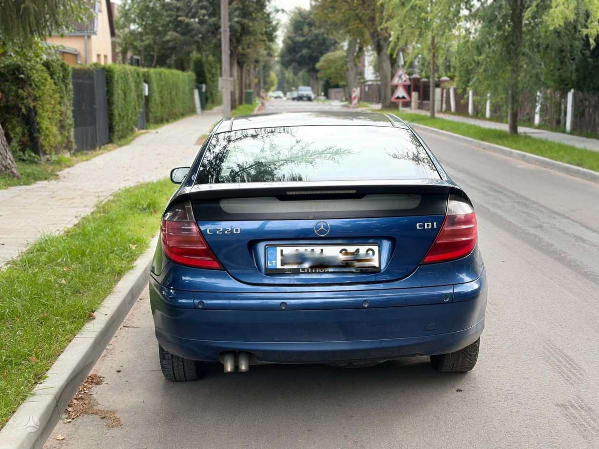 Mercedes-Benz C220 - 4