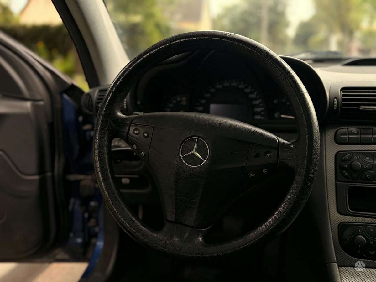 Mercedes-Benz C220 - 12