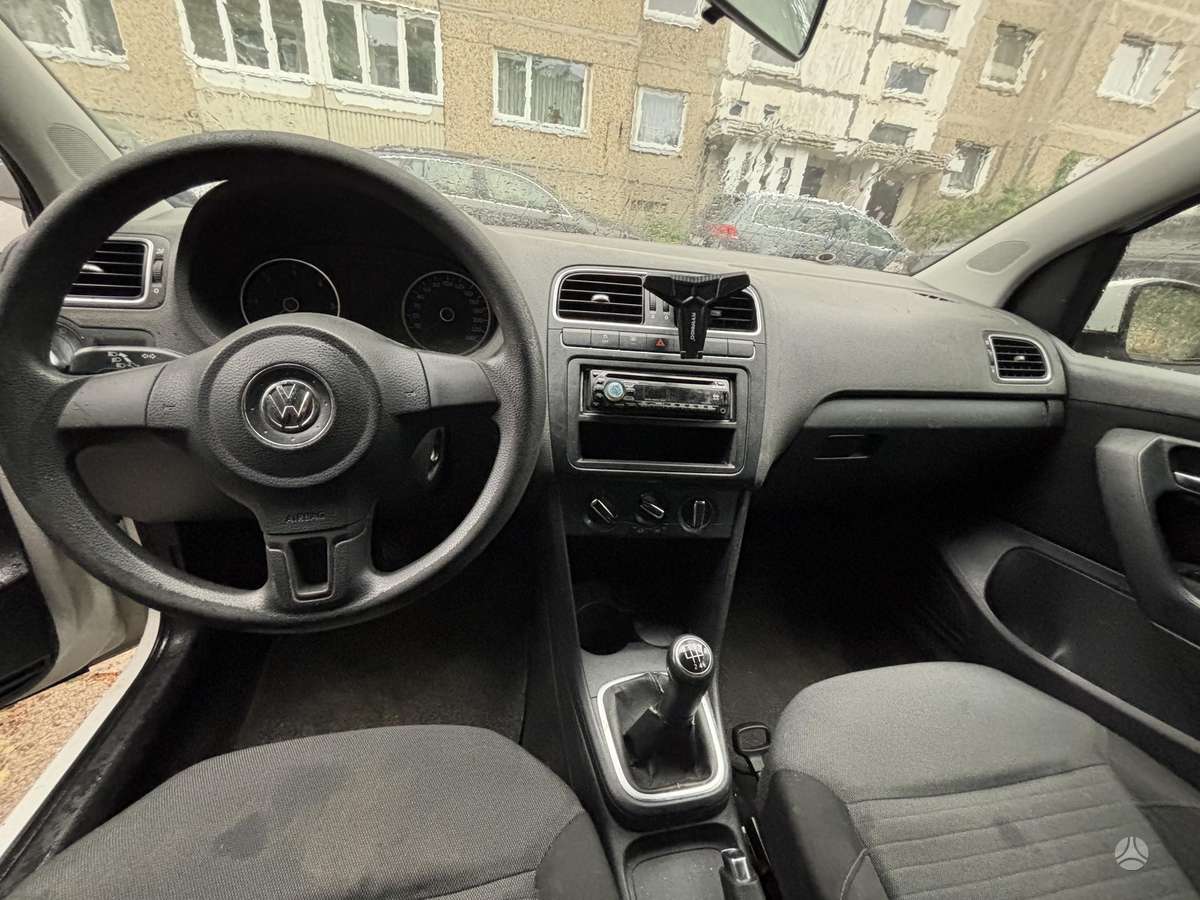 Volkswagen Polo - 9