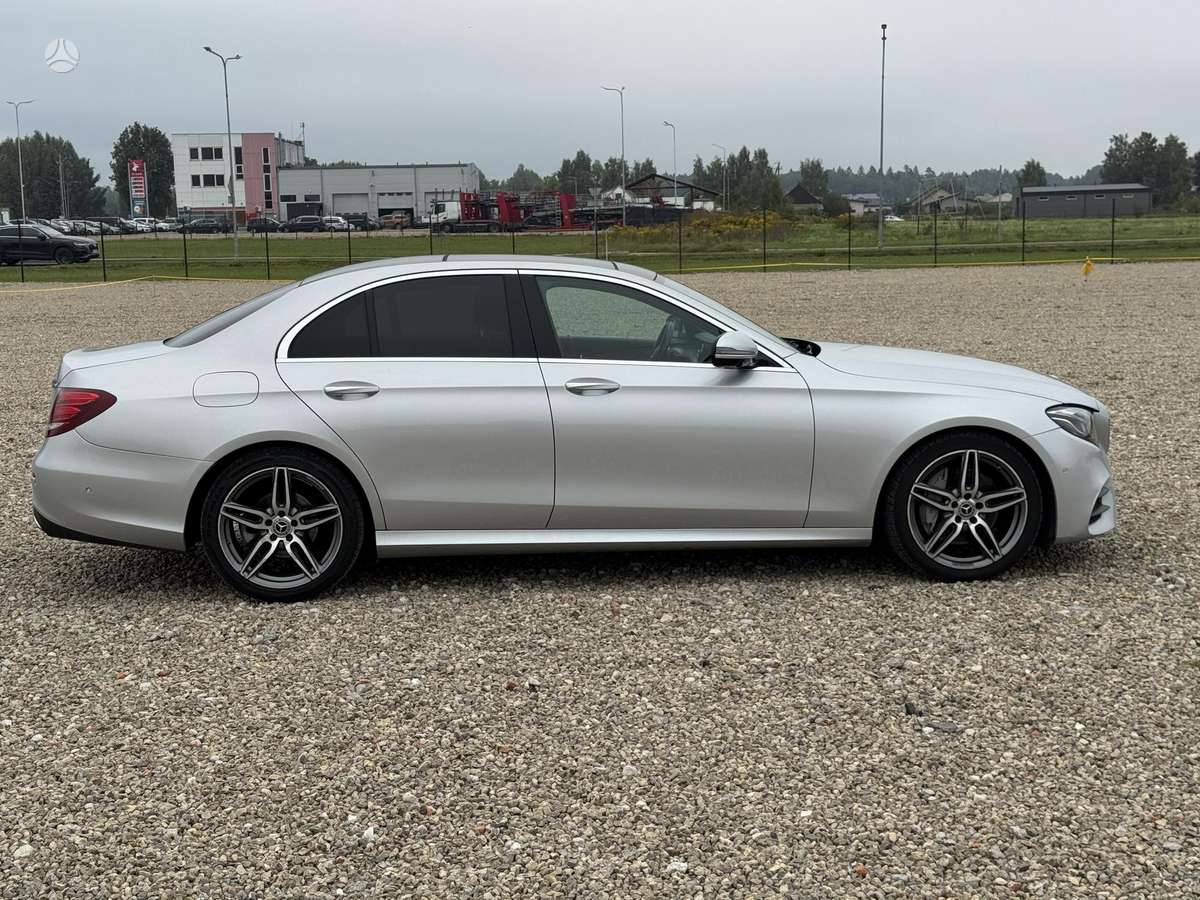 Mercedes-Benz E220 - 4