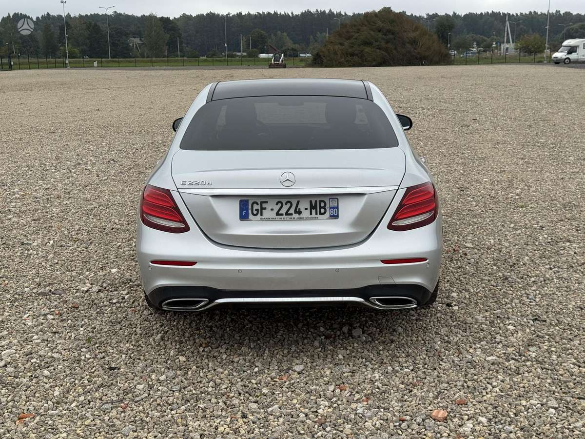 Mercedes-Benz E220 - 6