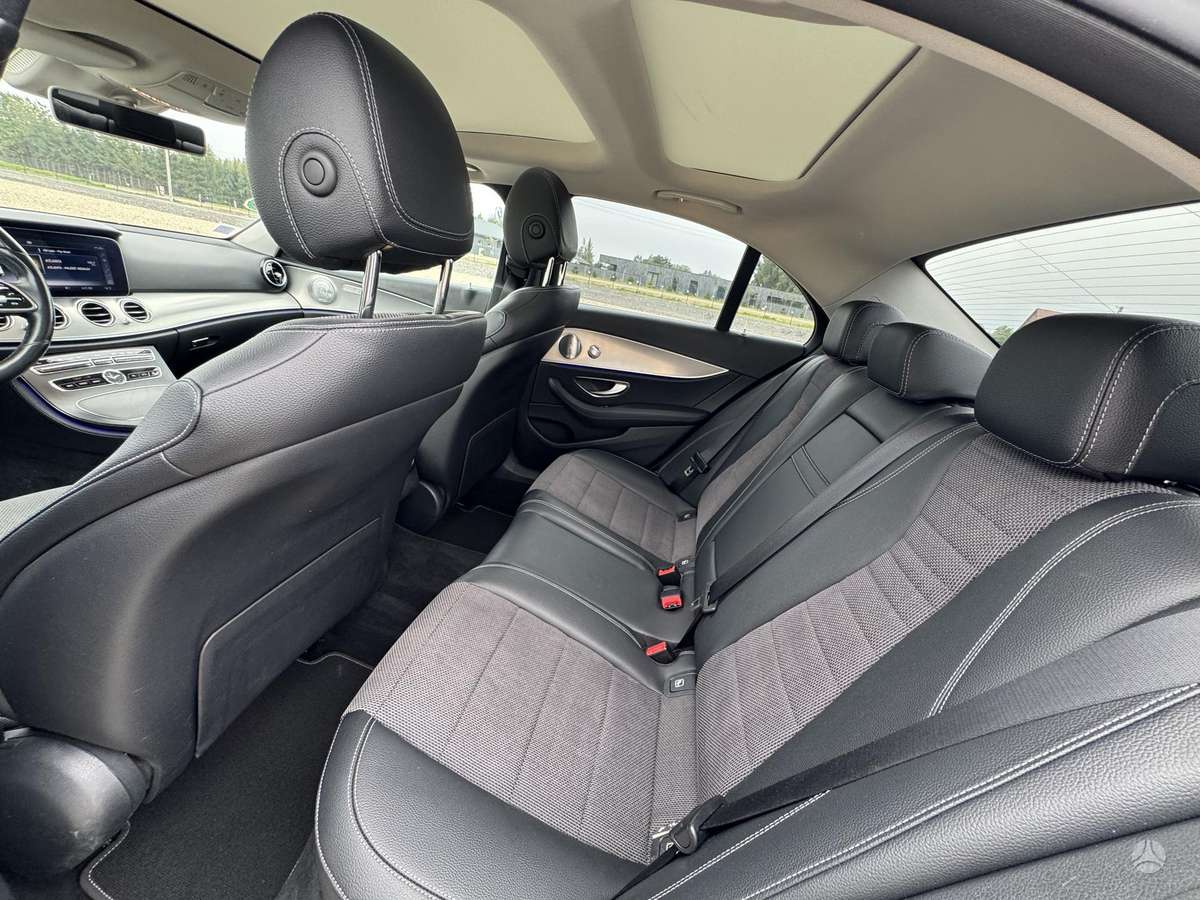Mercedes-Benz E220 - 9