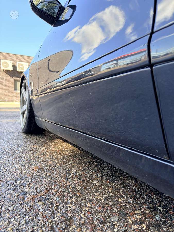 Mercedes-Benz E320 - 8