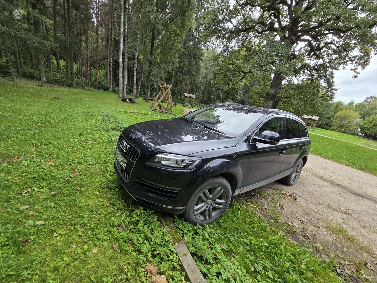 Audi Q7 - 1