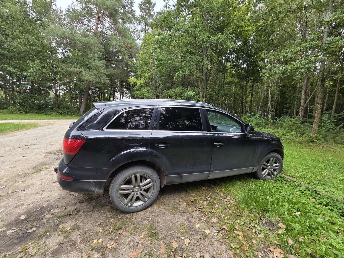 Audi Q7 - 3