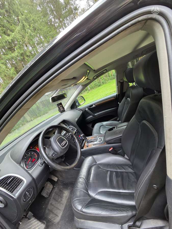 Audi Q7 - 7
