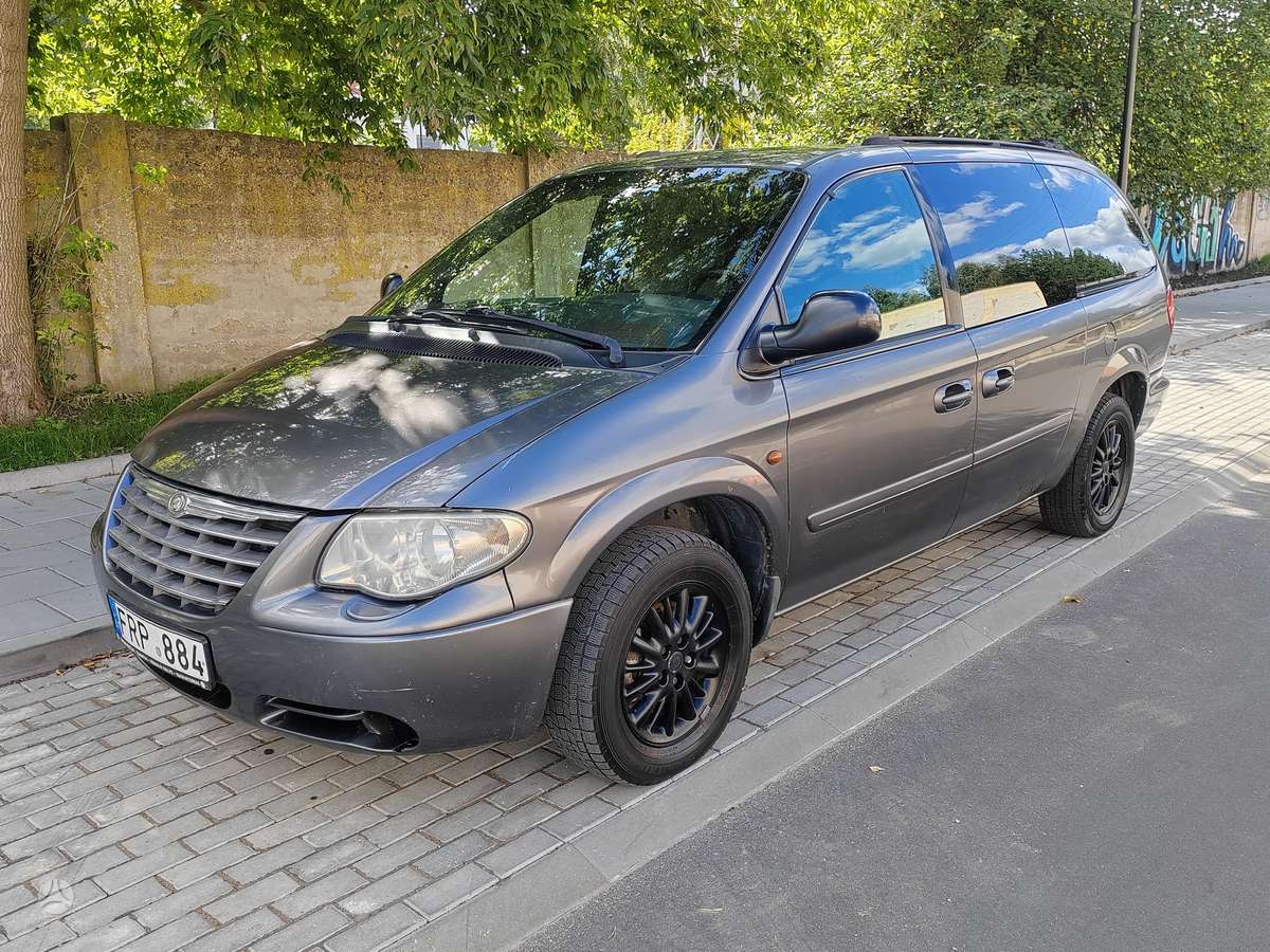 Chrysler Grand Voyager - 2
