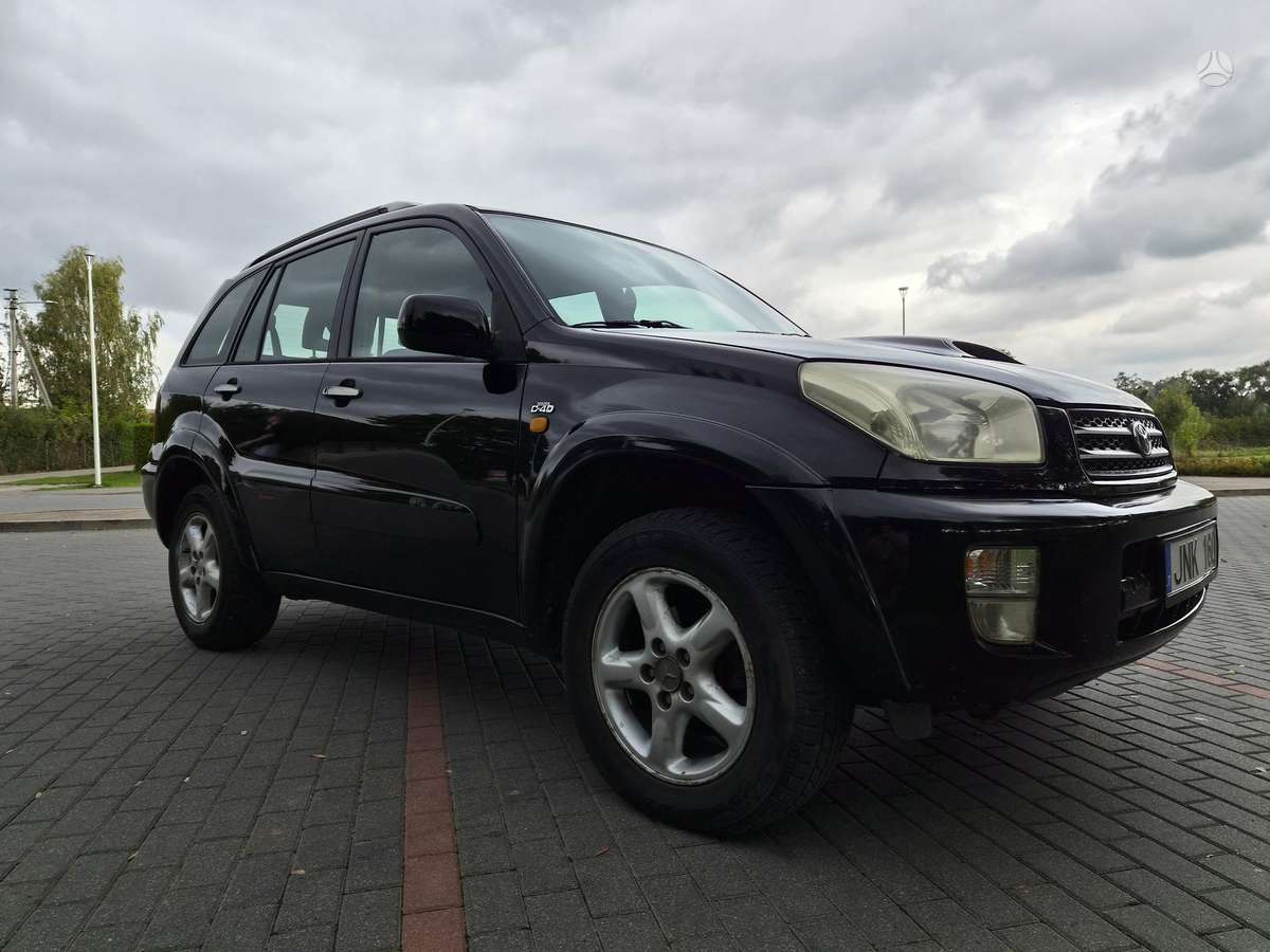 Toyota RAV4 - 6