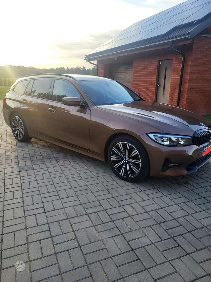 BMW 320 - 4
