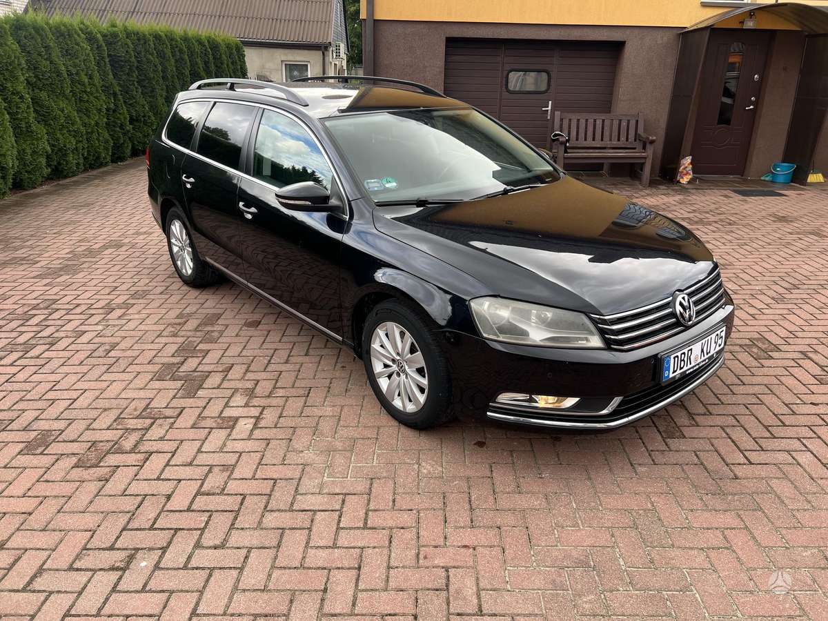 Volkswagen Passat - 4