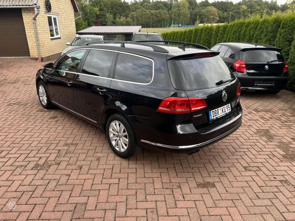 Volkswagen Passat - 8