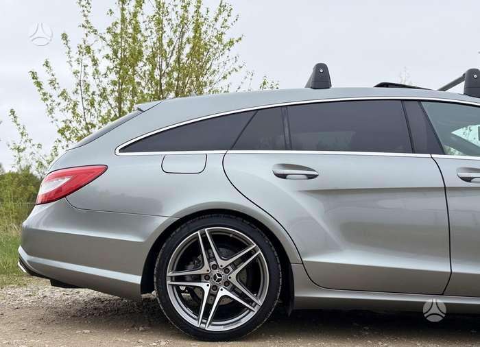 Mercedes-Benz CLS350 - 9