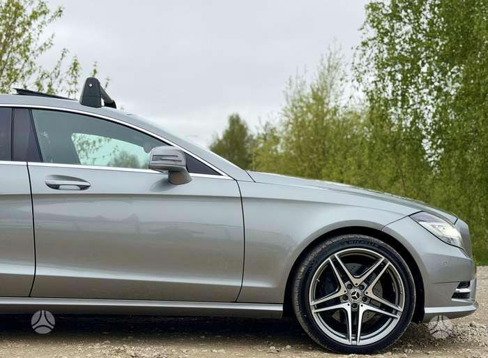 Mercedes-Benz CLS350 - 10