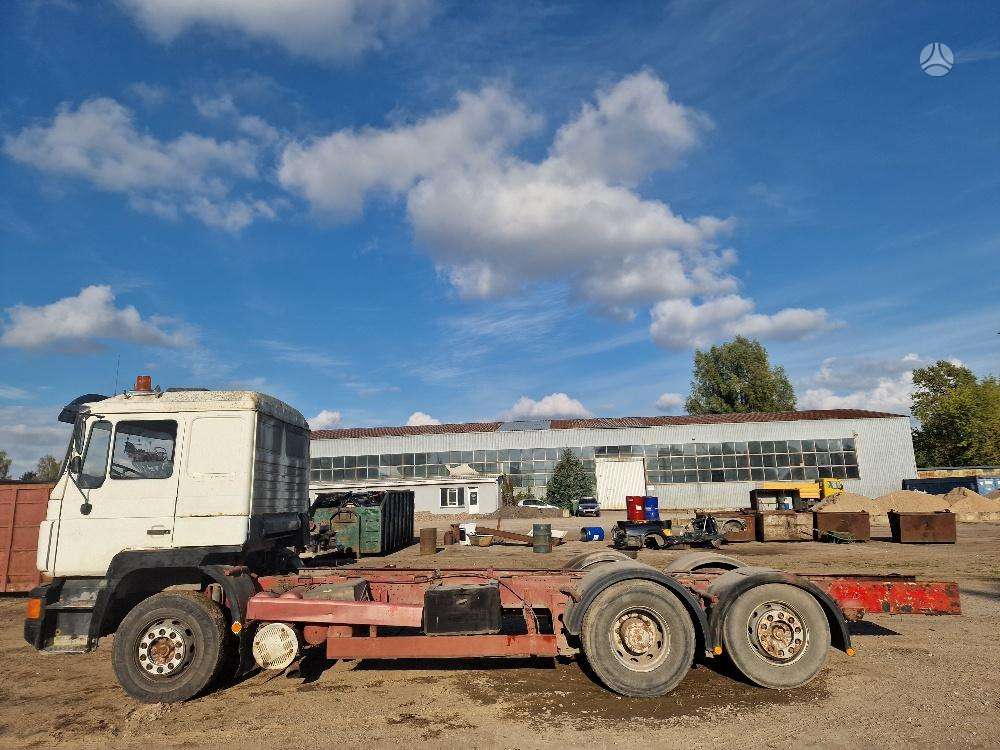 MAN 25.372, шасси