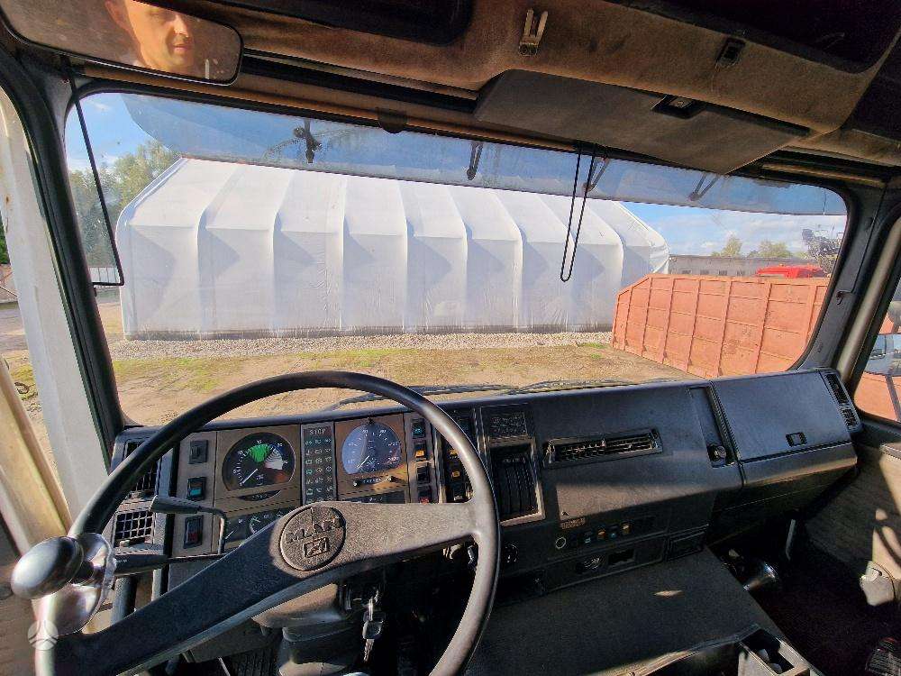 MAN 25.372, шасси
