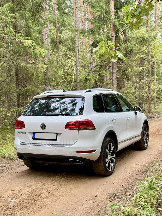 Volkswagen Touareg - 2