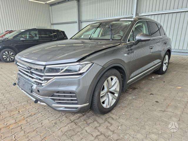 Volkswagen Touareg - 2