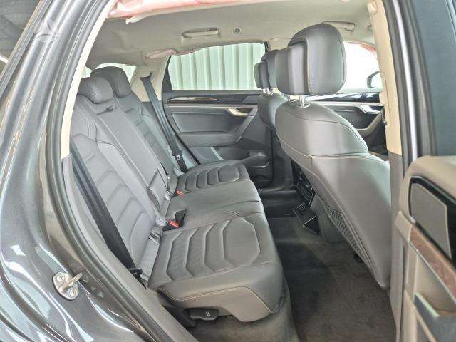 Volkswagen Touareg - 6