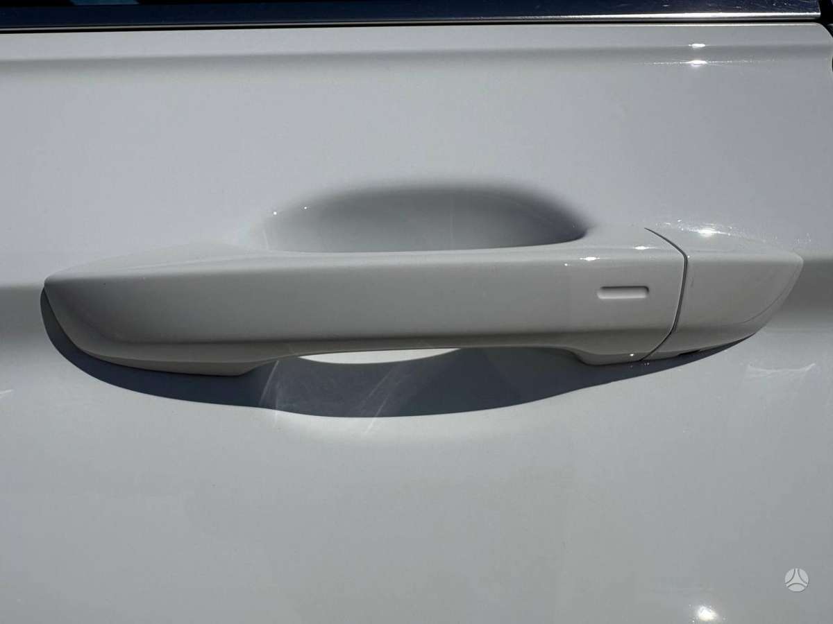 Volkswagen Tiguan Allspace - 9