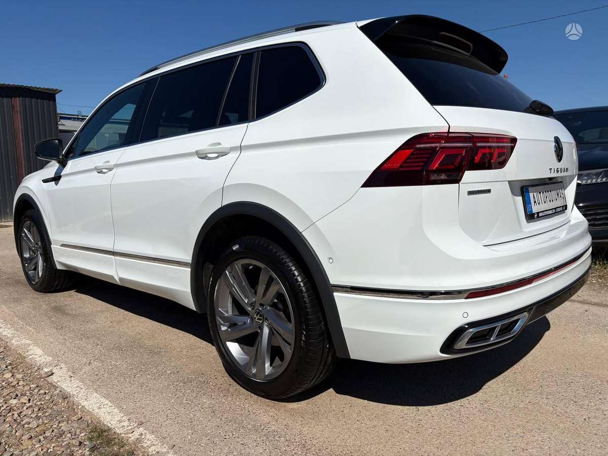 Volkswagen Tiguan Allspace - 8