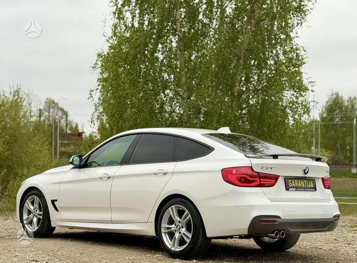 BMW 320 Gran Turismo - 1