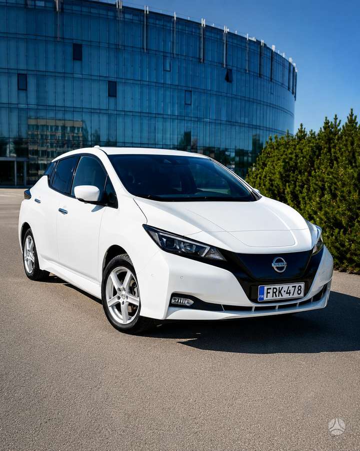 Nissan Leaf - 2