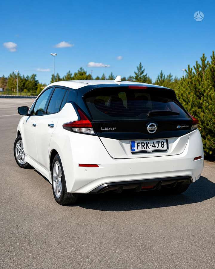 Nissan Leaf - 4