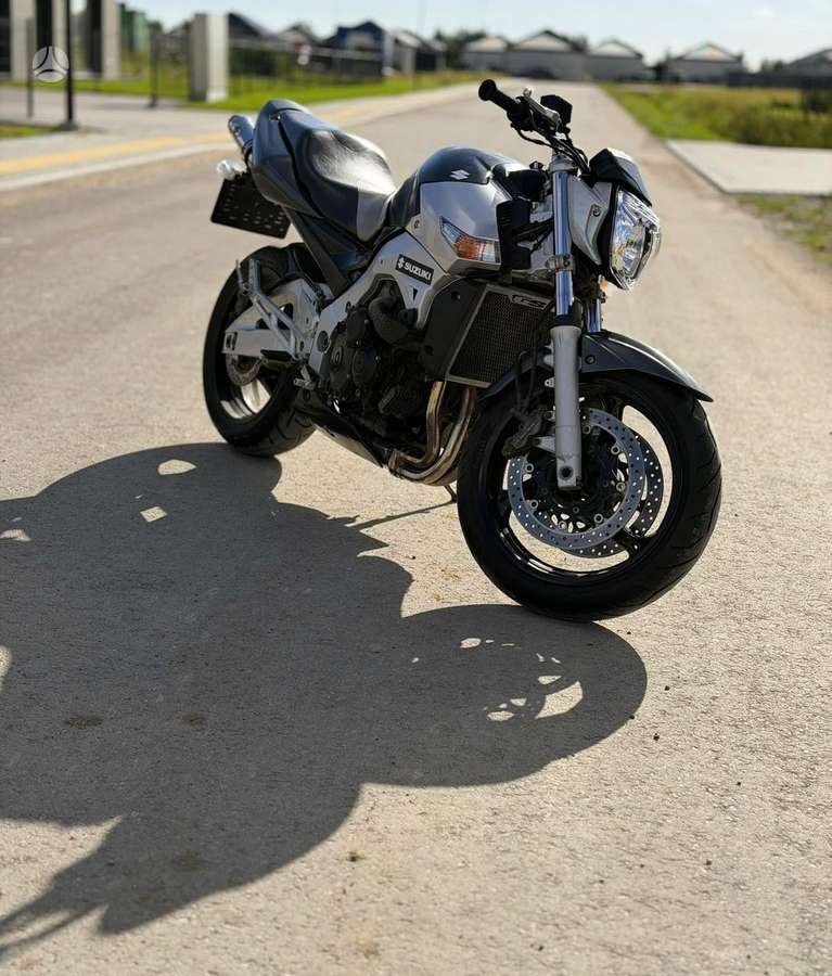 Suzuki GSR 599cc, street / classic