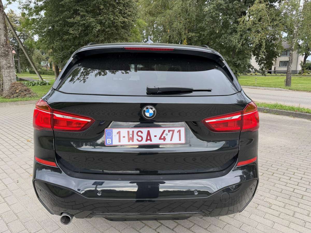 BMW X1, 1.6 l., mpv / minivan