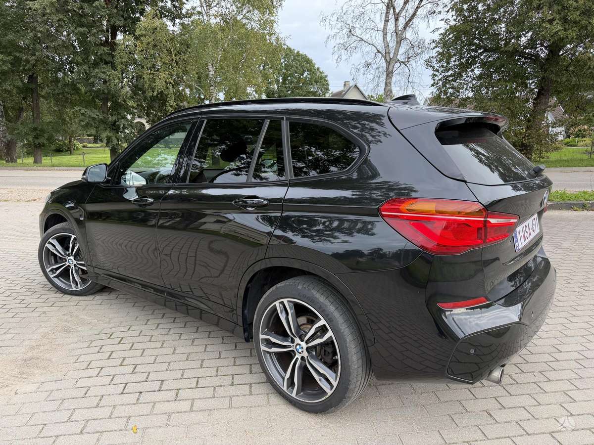 BMW X1, 1.6 l., Минивэн