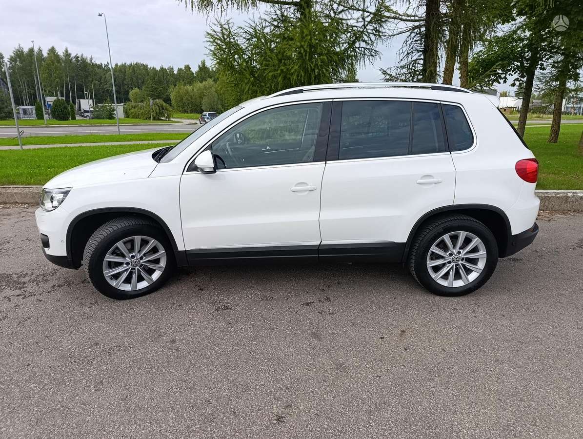 Volkswagen Tiguan - 2