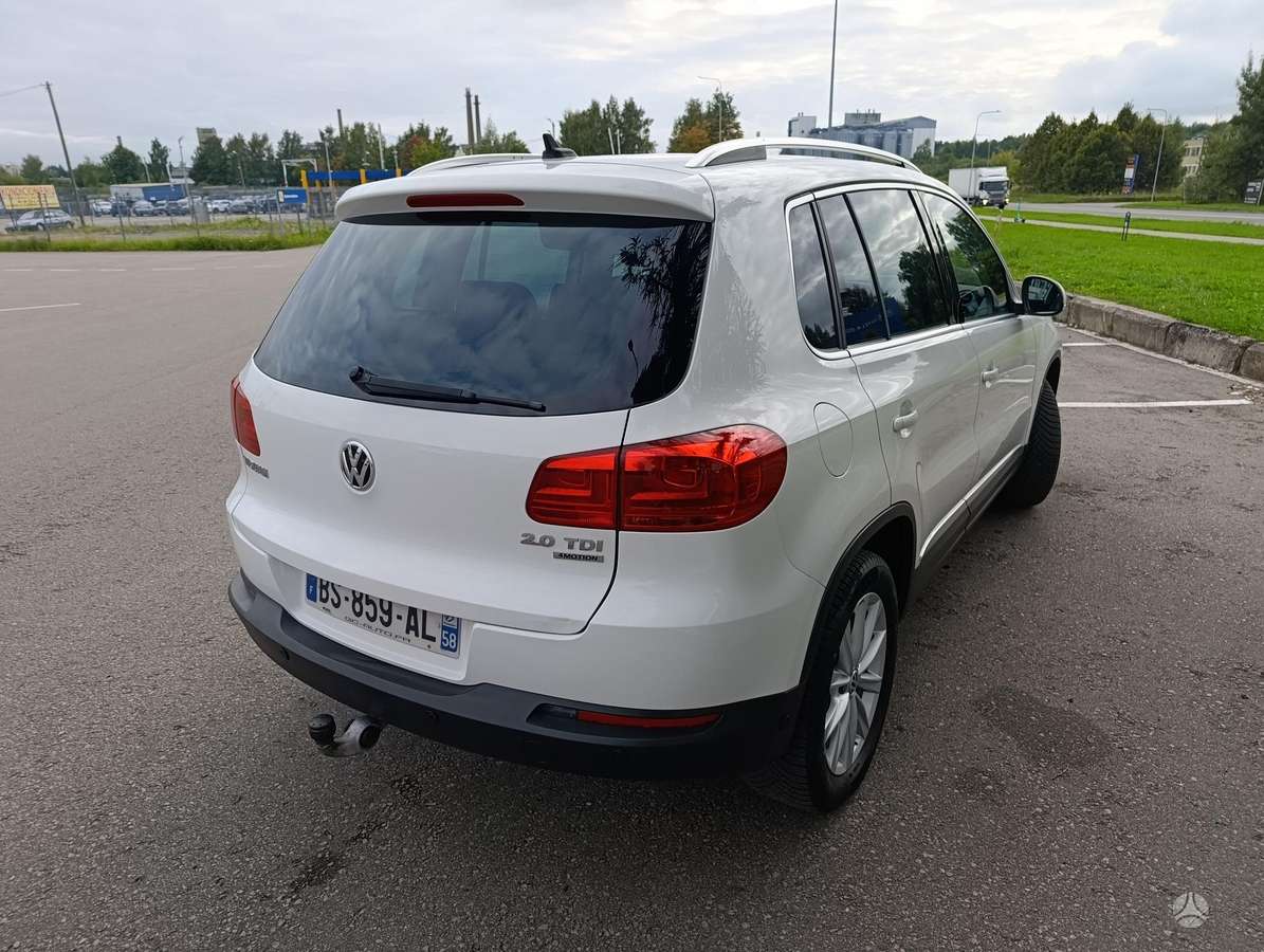 Volkswagen Tiguan - 4