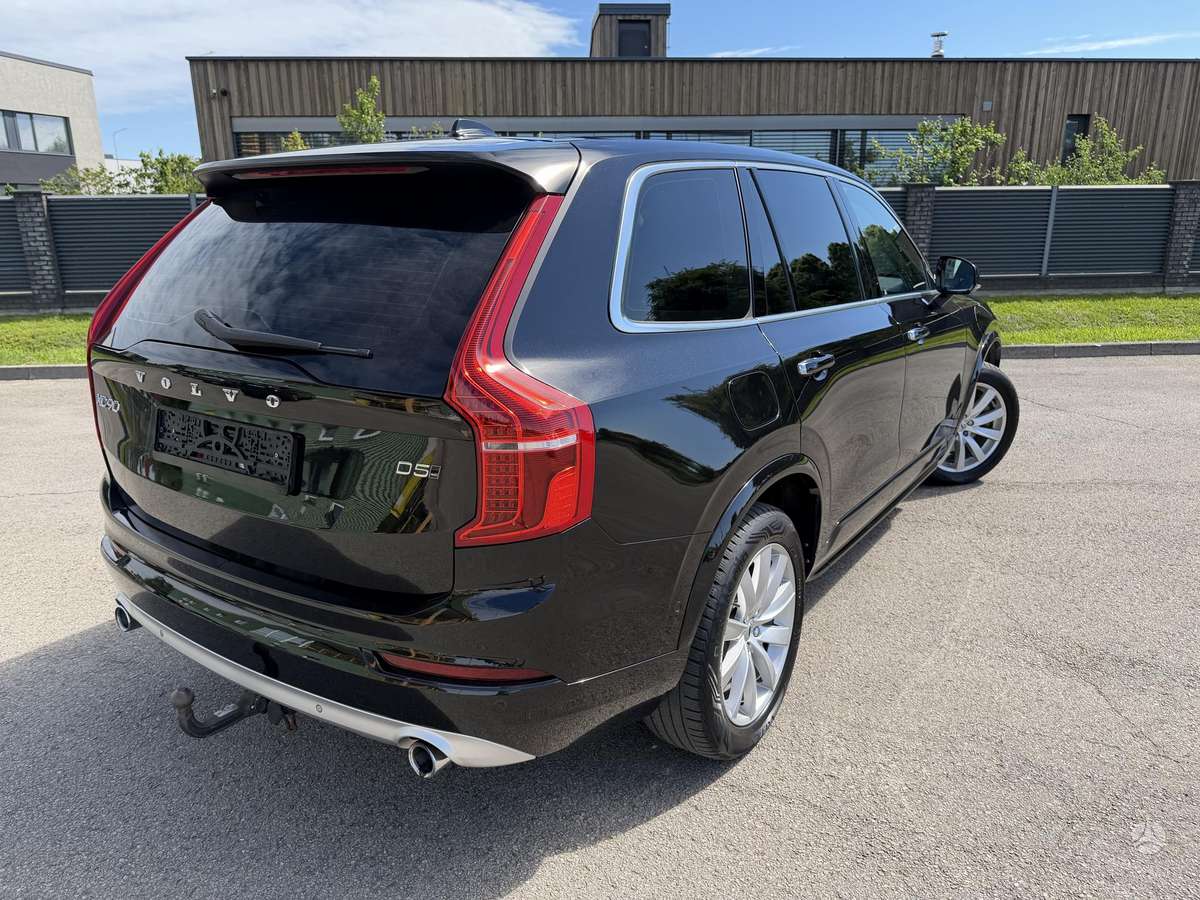 Volvo XC90 - 5