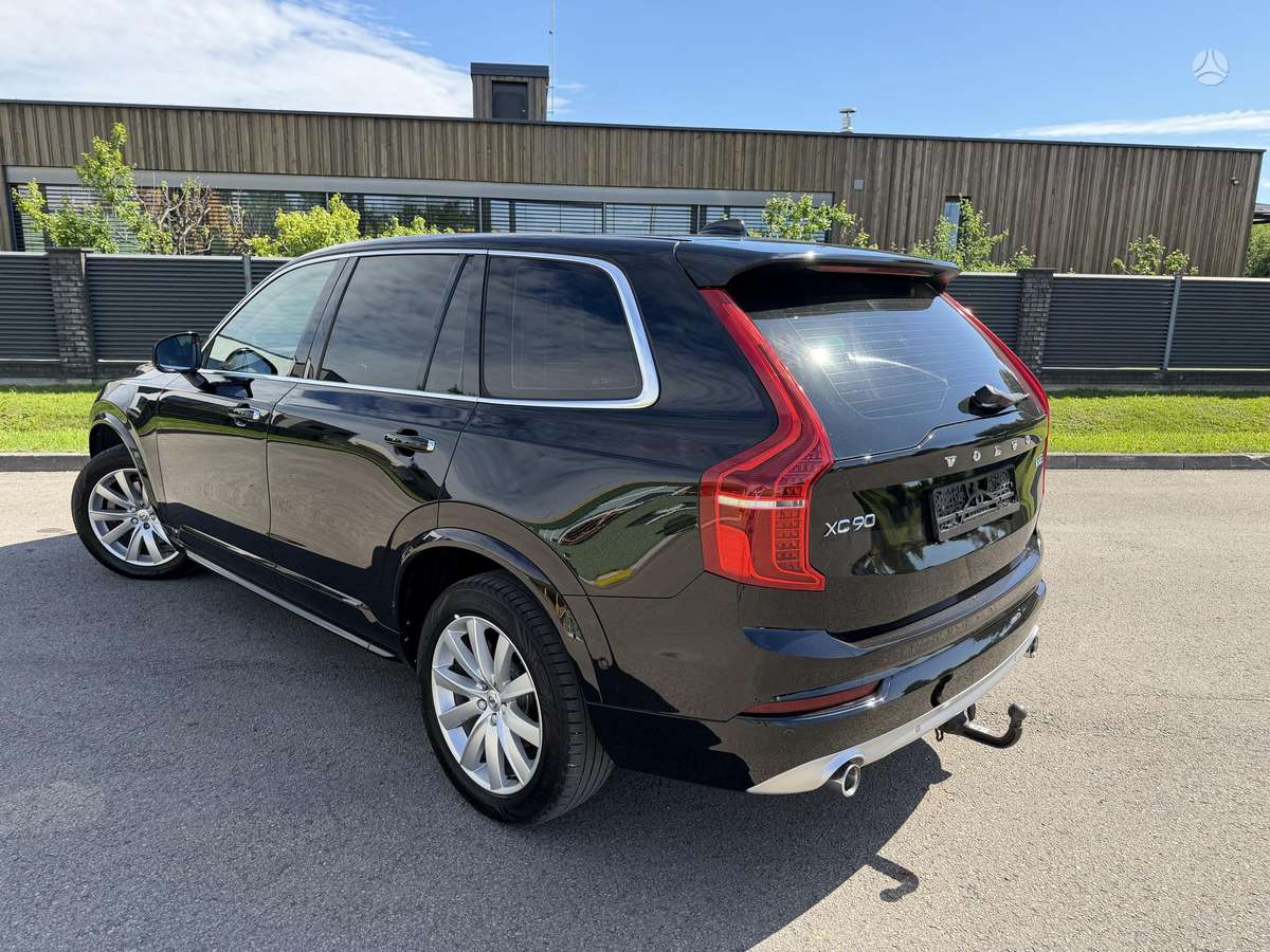 Volvo XC90 - 10