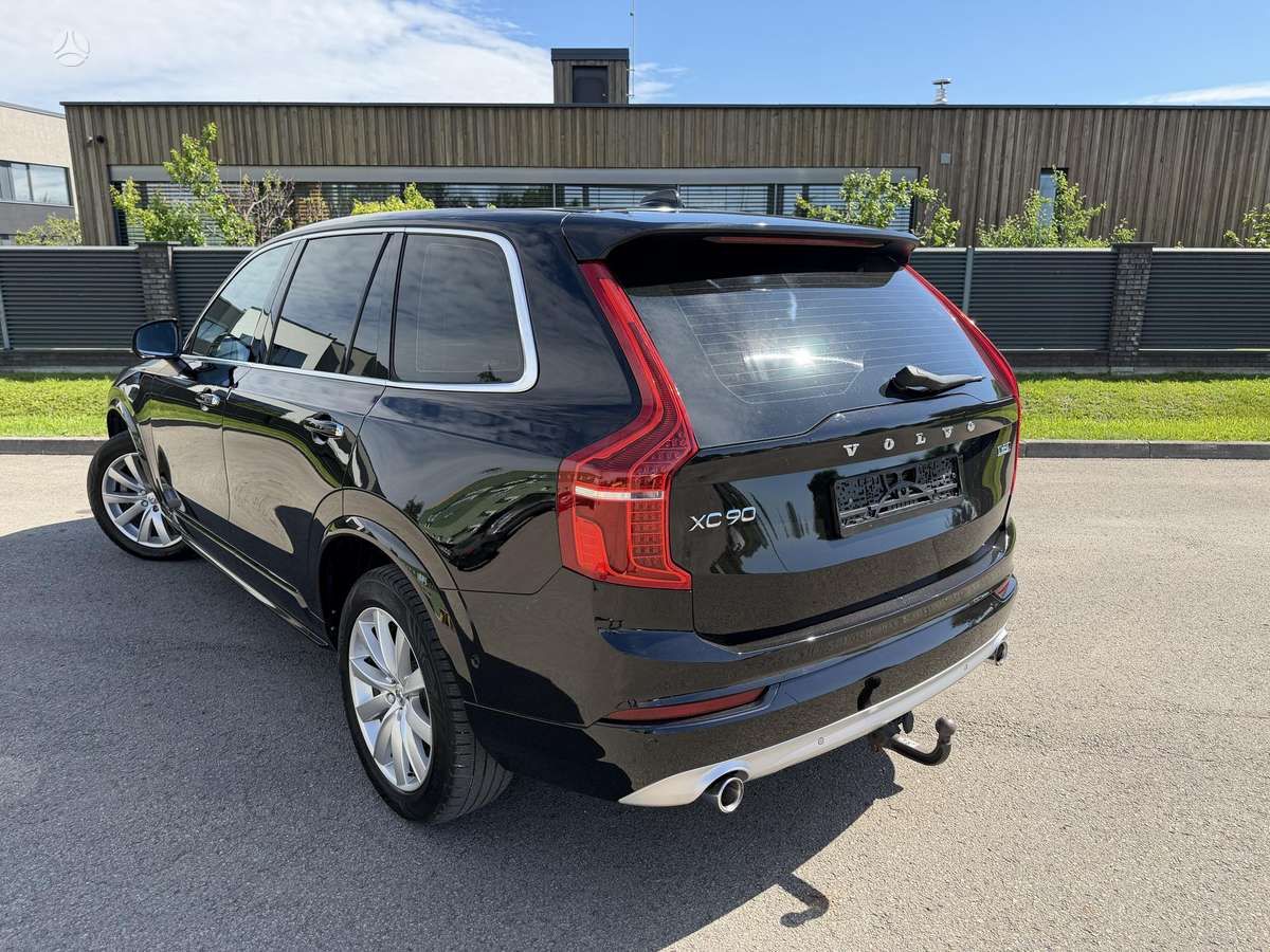 Volvo XC90 - 11