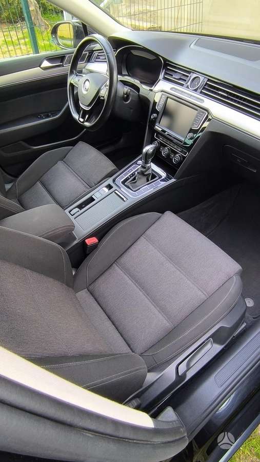 Volkswagen Passat - 5