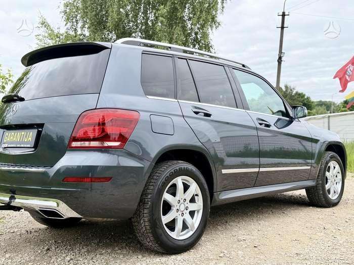 Mercedes-Benz GLK350 - 8