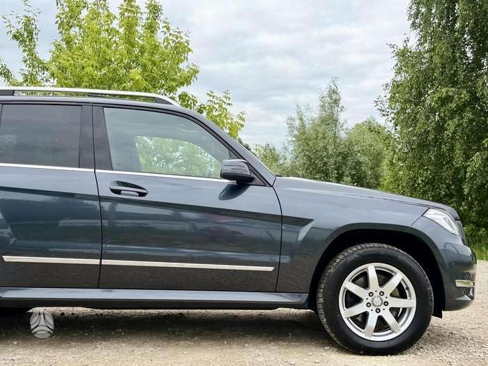 Mercedes-Benz GLK350 - 10