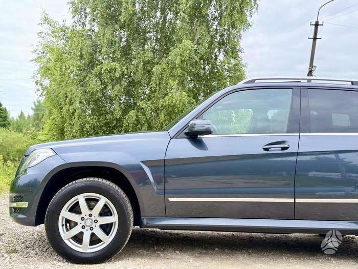 Mercedes-Benz GLK350 - 11